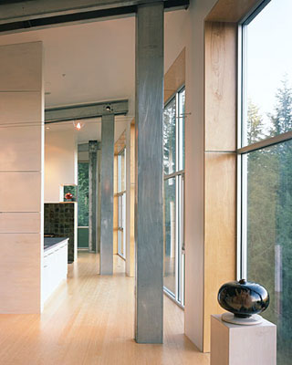 http://archrecord.construction.com/projects/residential/archives/images/0502d_lg.jpg