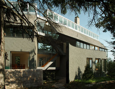http://archrecord.construction.com/projects/residential/archives/images/0507c_lg.jpg